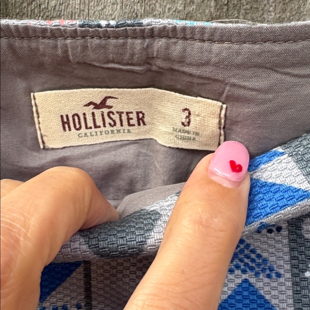 Hollister Mini Skirt with Blue and Pink Geometric Design - Picture 2 of 4